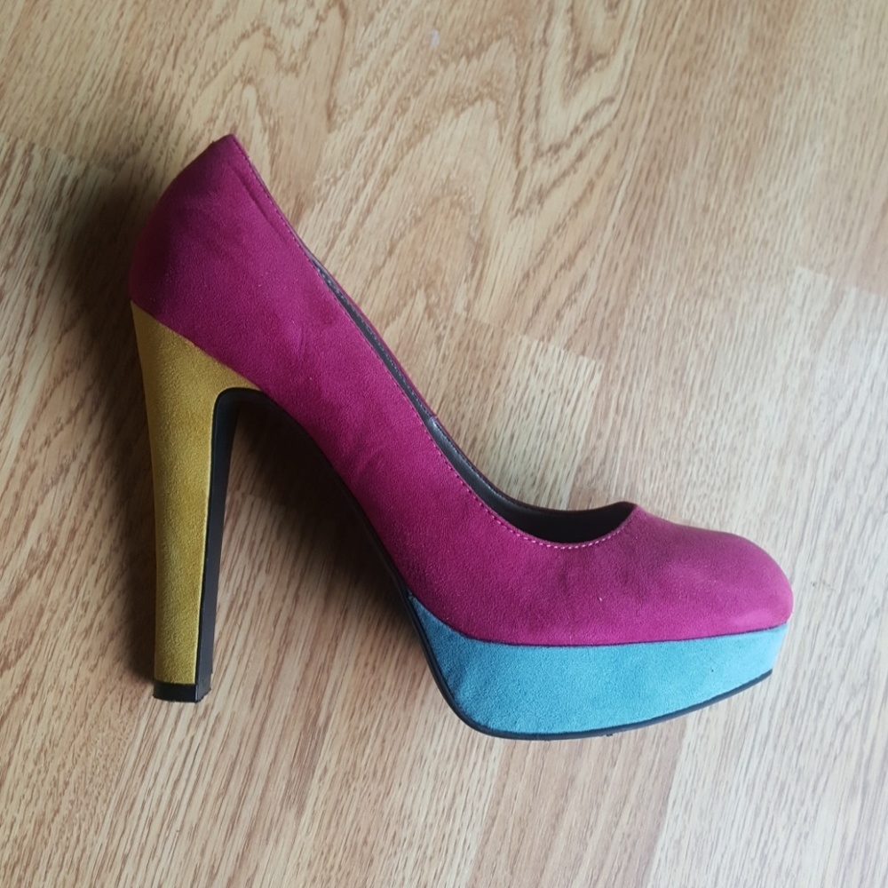 Guess Color Block Microsuede Brand 7.5 - image 4